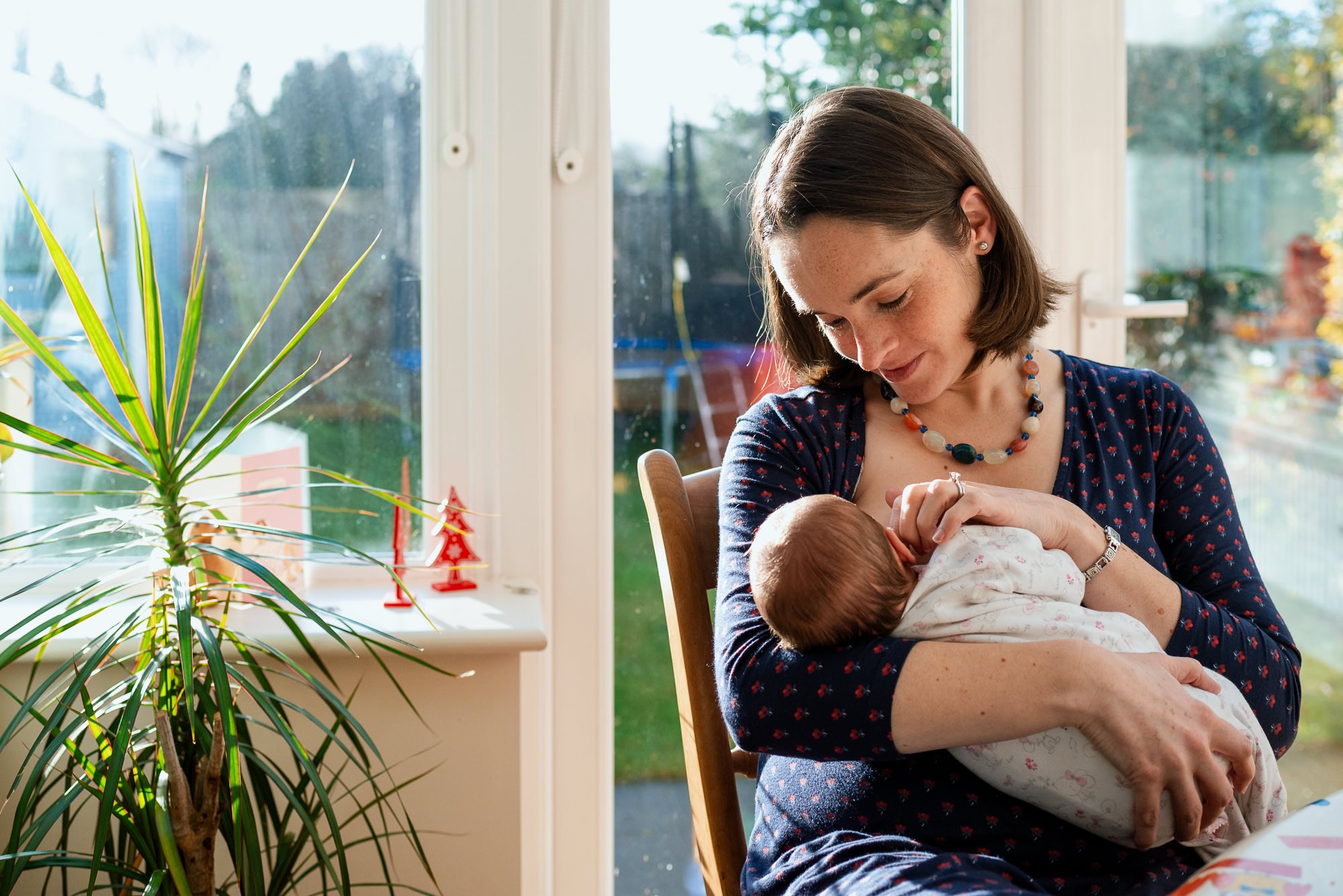 Newborn Family Photos at Home: How to Capture This Season As It Is
