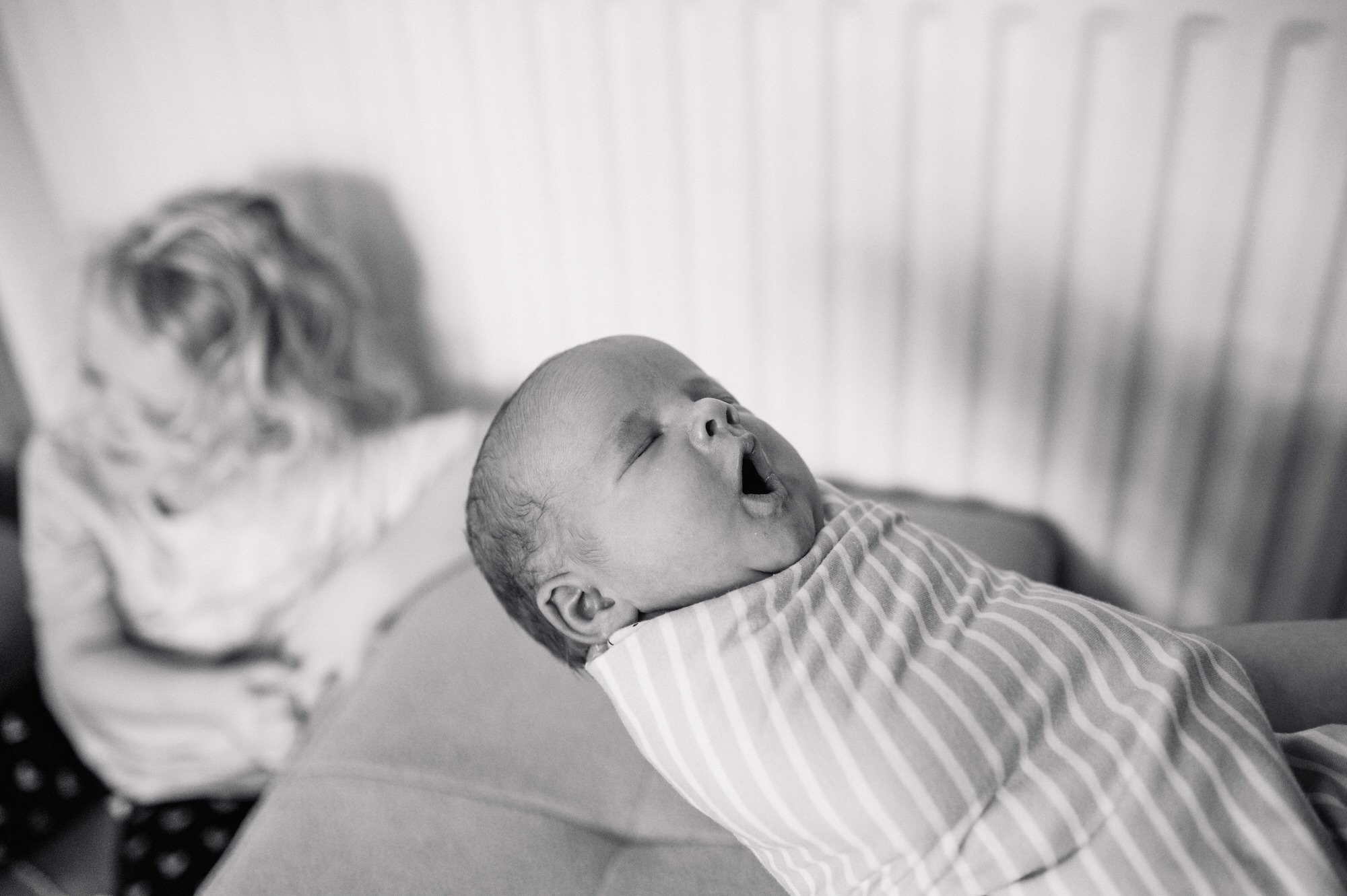 When Is the Best Time to Schedule a Newborn Photoshoot?